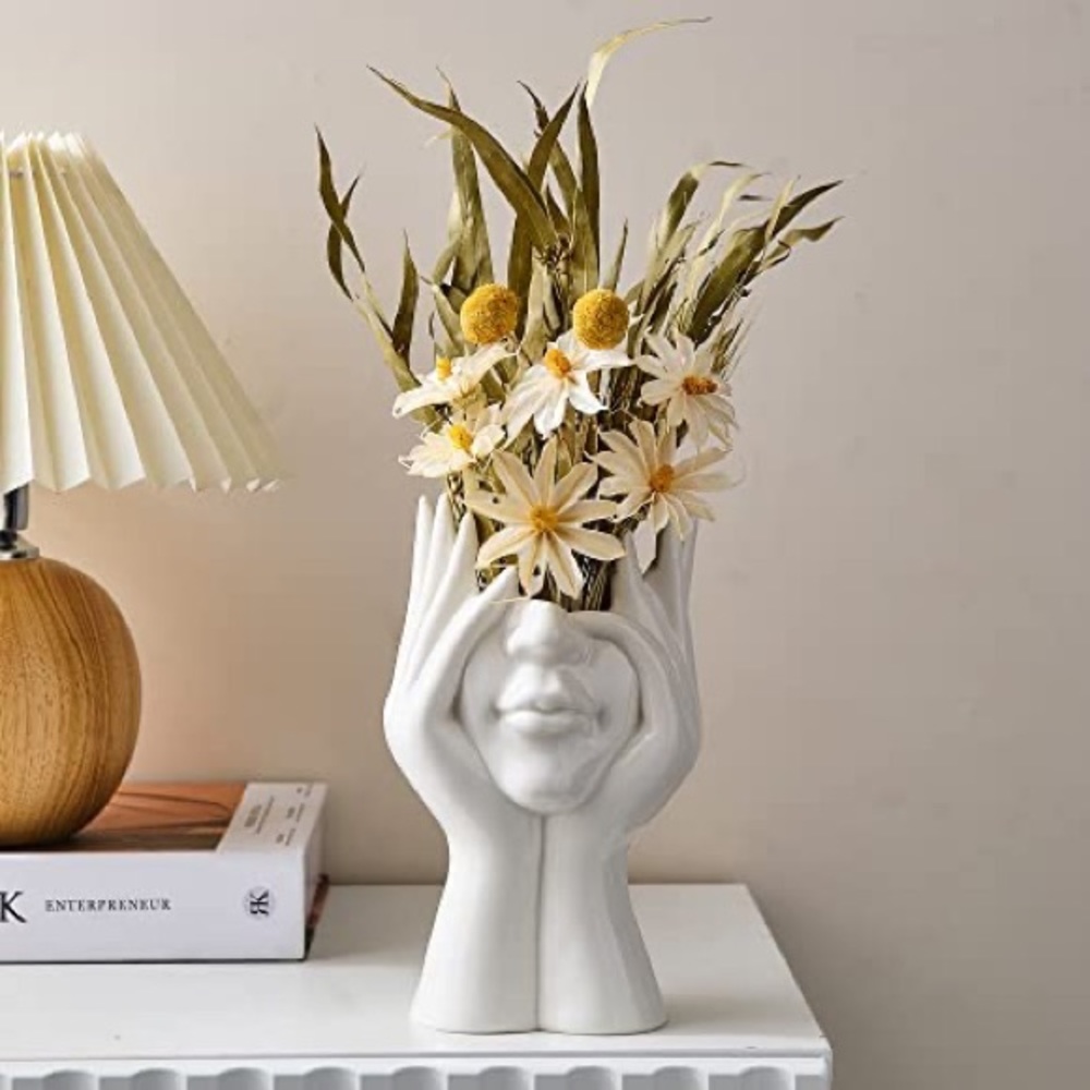 Beautiful ceramic 7inch face vase